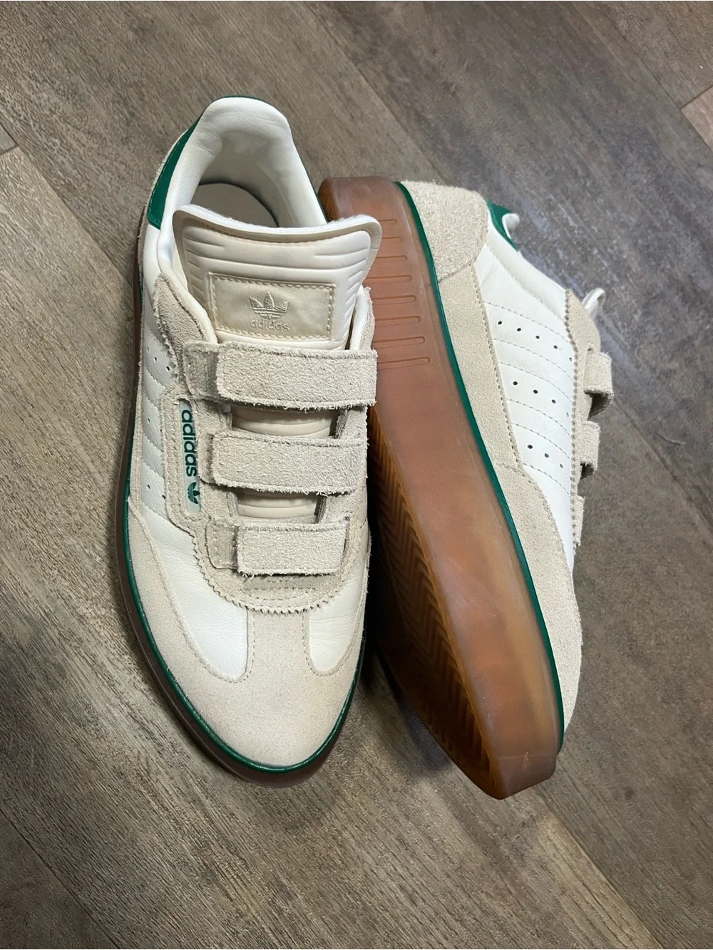 Ivy Park x adidas Women’s Super Sleek 3 Strap 'Wonder White Gum'